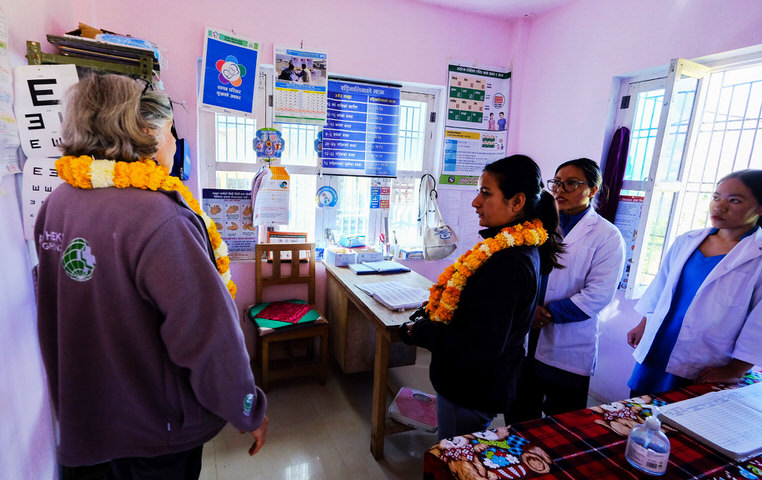 Besuch eines Gesundheitspostens in Nepal