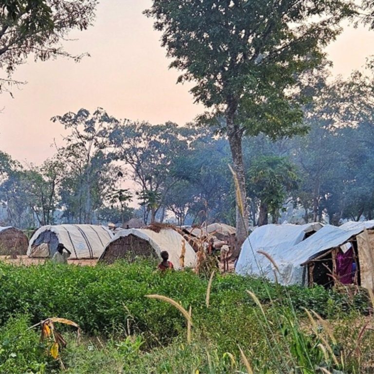 Geflüchtetencamp 2 mit Binnengeflüchteten in Ave Maria in Südsudan